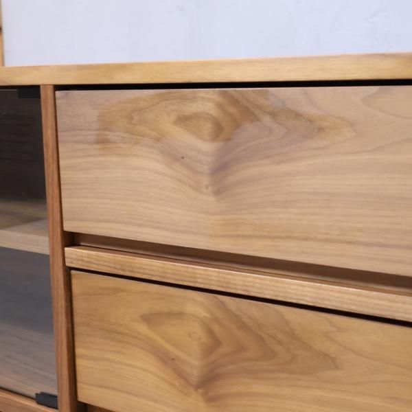 人気の無印良品(MUJI)のウォールナット材 テレビボードです 人気の無印良品(MUJI)のウォールナット材 テレビボードです