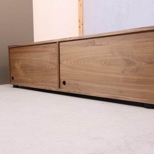 人気の無印良品(MUJI)のウォールナット材 テレビボードです 人気の無印良品(MUJI)のウォールナット材 テレビボードです