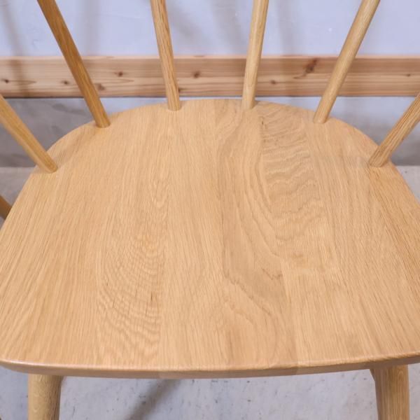 人気の無印良品(MUJI)のオーク無垢材を使用したダイニング 人気の無印良品(MUJI)のオーク無垢材を使用したダイニング