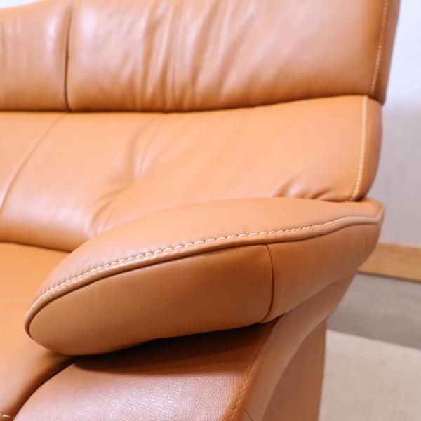 karimoku(カリモク家具)より本革を使用したZT73 2人掛けソファーです!コンパクトでありながらシートはゆったりとした上品なデザインのレザー ソファ。明るい色合いでリビングを華やかに♪ - kokoelma -ココエルマ- 雑貨・中古家具・北欧家具・アンティーク家具の通販 karimoku(カリモク家具)より本革を使用したZT73 2人掛けソファーです!コンパクトでありながらシートはゆったりとした上品なデザインのレザー ソファ。明るい色合いでリビングを華やかに♪ - kokoelma -ココエルマ- 雑貨・中古家具・北欧家具・アンティーク家具の通販