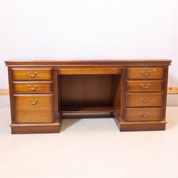 Karimoku(カリモク家具)の人気シリーズCOLONIAL(コロニアル)の両 Karimoku(カリモク家具)の人気シリーズCOLONIAL(コロニアル)の両