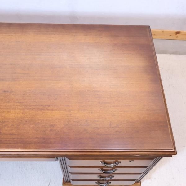 Karimoku(カリモク家具)の人気シリーズCOLONIAL(コロニアル)の両 Karimoku(カリモク家具)の人気シリーズCOLONIAL(コロニアル)の両