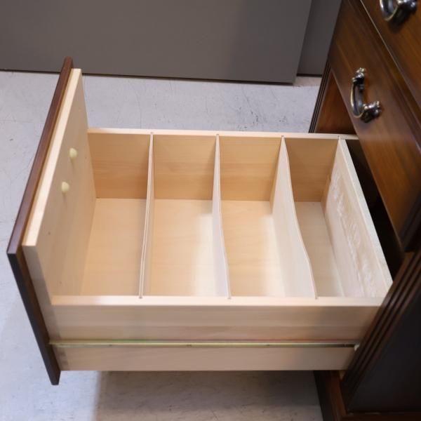 Karimoku(カリモク家具)の人気シリーズCOLONIAL(コロニアル)の両 Karimoku(カリモク家具)の人気シリーズCOLONIAL(コロニアル)の両