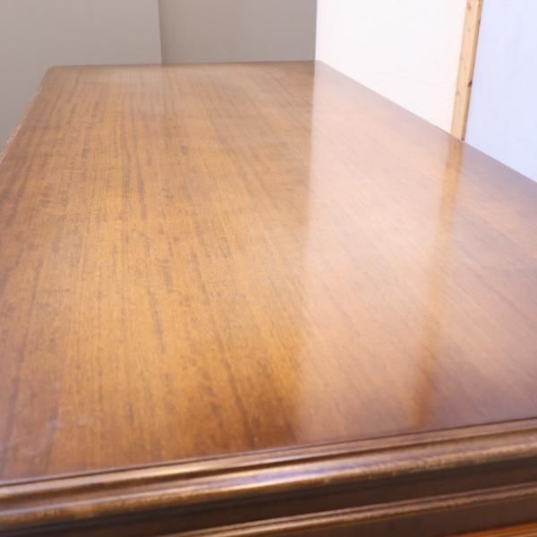Karimoku(カリモク家具)の人気シリーズCOLONIAL(コロニアル)の両 Karimoku(カリモク家具)の人気シリーズCOLONIAL(コロニアル)の両