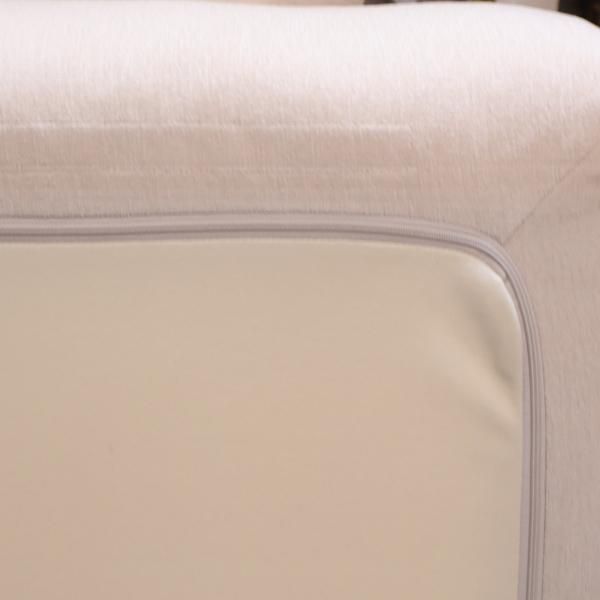 人気の無印良品(MUJI)のオーク材 2人掛けソファーです♪板と脚で 人気の無印良品(MUJI)のオーク材 2人掛けソファーです♪板と脚で
