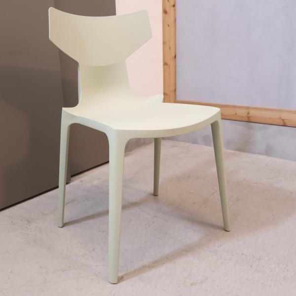 イタリアのブランドKARTELL(カルテル)のAntonio Citterio イタリアのブランドKARTELL(カルテル)のAntonio Citterio