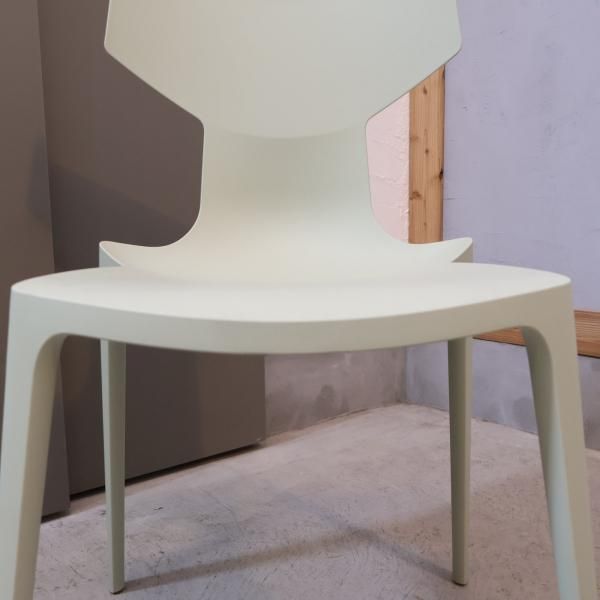 イタリアのブランドKARTELL(カルテル)のAntonio Citterio イタリアのブランドKARTELL(カルテル)のAntonio Citterio