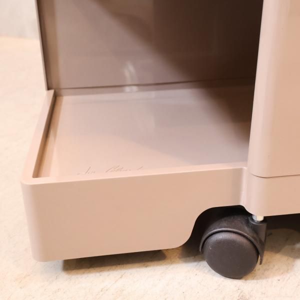 イタリアのメーカーB-LINE(ビーライン)よりJoe Colombo(ジョエ