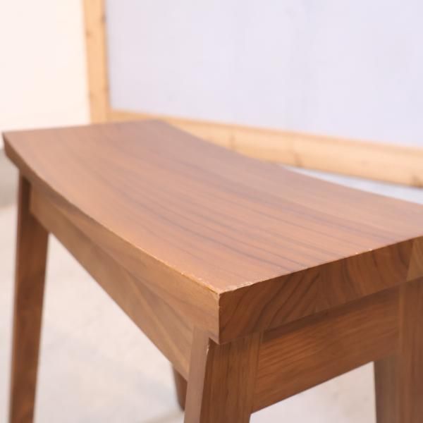 karimoku(カリモク家具)のXT0346ME スツールです karimoku(カリモク家具)のXT0346ME スツールです