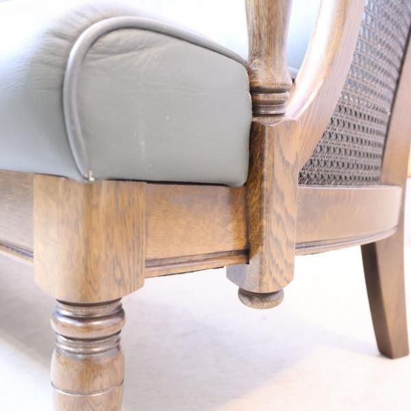 Karimoku(カリモク家具)のコロニアルシリーズの高級ラインGRAND