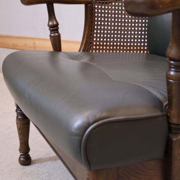 Karimoku(カリモク家具)のコロニアルシリーズの高級ラインGRAND Karimoku(カリモク家具)のコロニアルシリーズの高級ラインGRAND