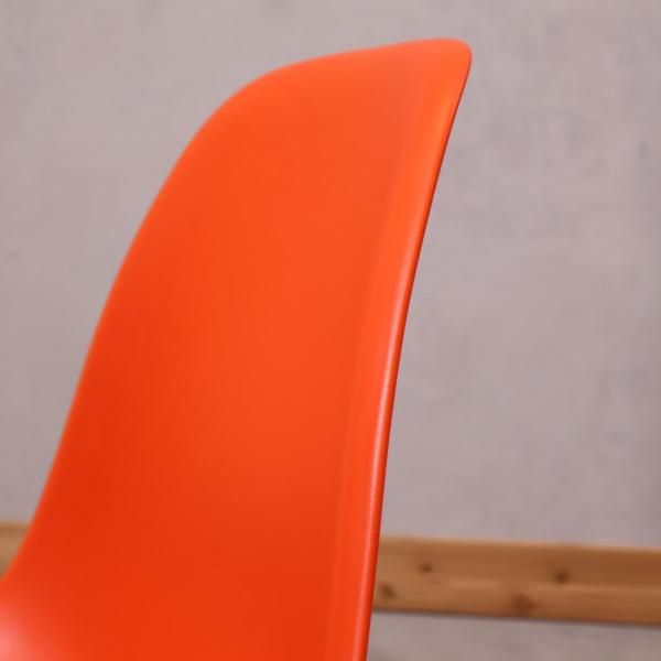 Hermanmiller(ハーマンミラー)社のイームズ ワイヤーベース Hermanmiller(ハーマンミラー)社のイームズ ワイヤーベース