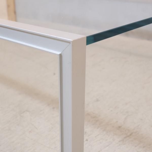 Cassina ixc. (カッシーナ・イクスシー)取り扱いteam by wellis Cassina ixc. (カッシーナ・イクスシー)取り扱いteam by wellis