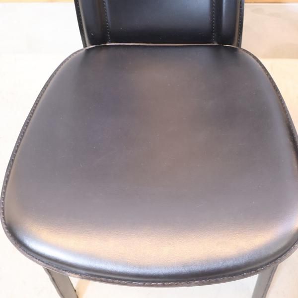 IDC OTSUKA(大塚家具)のダイニングチェア 2脚セットです。スリム IDC OTSUKA(大塚家具)のダイニングチェア 2脚セットです。スリム
