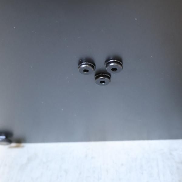 人気の無印良品(MUJI)のホワイトメラミントップのサイドテーブルです