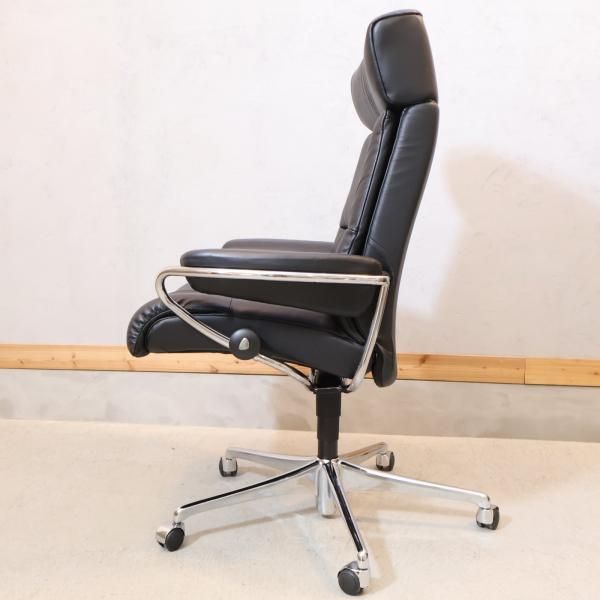 展示品◇北欧ノルウェーのメーカーEKORNES(エコーネス)社の 展示品◇北欧ノルウェーのメーカーEKORNES(エコーネス)社の
