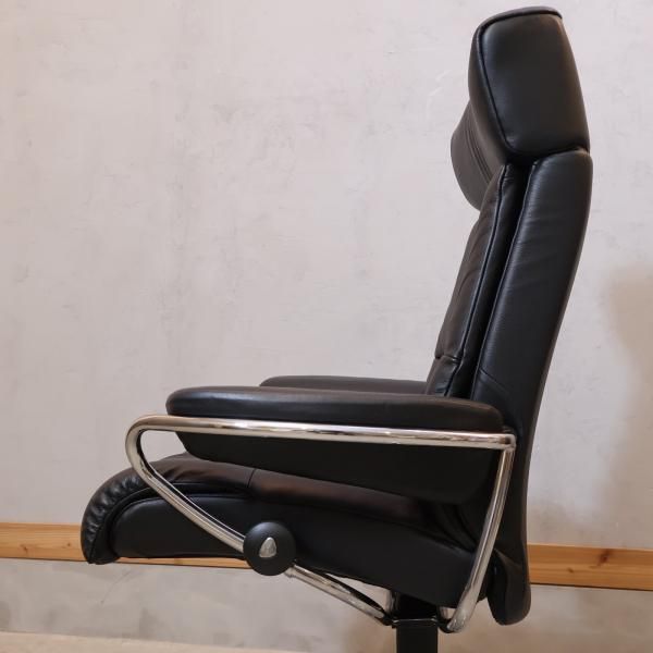 展示品◇北欧ノルウェーのメーカーEKORNES(エコーネス)社の 展示品◇北欧ノルウェーのメーカーEKORNES(エコーネス)社の