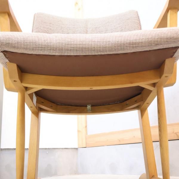 IDC大塚家具にて取り扱われていたHIDA(飛騨産業)の優しい木の IDC大塚家具にて取り扱われていたHIDA(飛騨産業)の優しい木の