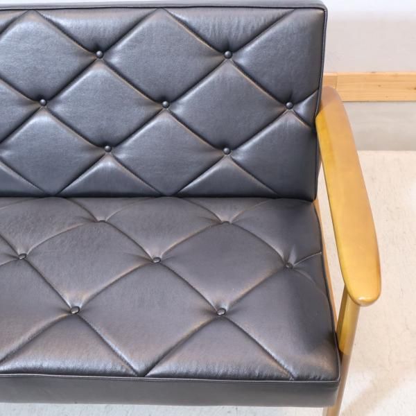 karimoku(カリモク家具)より 2シーターソファです!北欧スタイル karimoku(カリモク家具)より 2シーターソファです!北欧スタイル