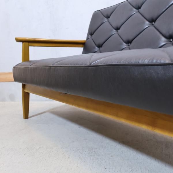 karimoku(カリモク家具)より 2シーターソファです!北欧スタイル karimoku(カリモク家具)より 2シーターソファです!北欧スタイル