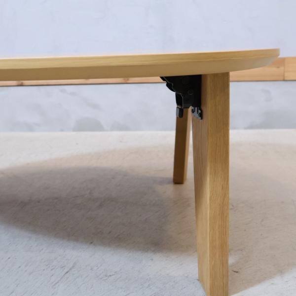 辻製作所のナラ材を使用したローテーブルです。丸みを帯びた 辻製作所のナラ材を使用したローテーブルです。丸みを帯びた