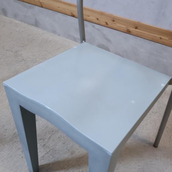 イタリアのデザイナーズ家具ブランドKARTELL(カルテル)のDr.Glob イタリアのデザイナーズ家具ブランドKARTELL(カルテル)のDr.Glob