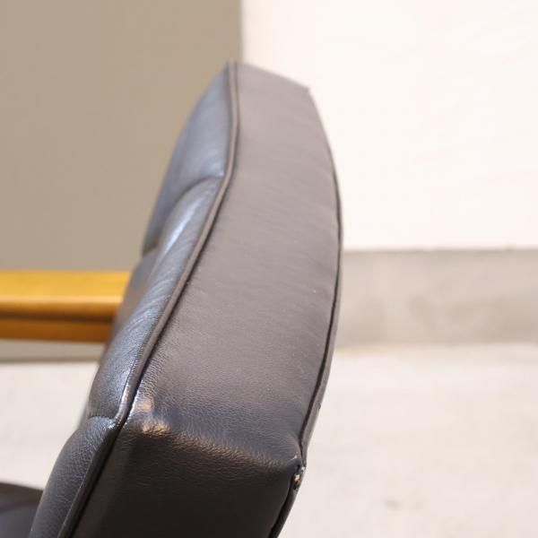 karimoku(カリモク家具)のWS11モデル 1人掛けソファです！北欧