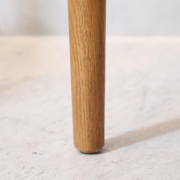 karimoku(カリモク家具)のCT6155 オーク材 ダイニングチェアー2 karimoku(カリモク家具)のCT6155 オーク材 ダイニングチェアー2