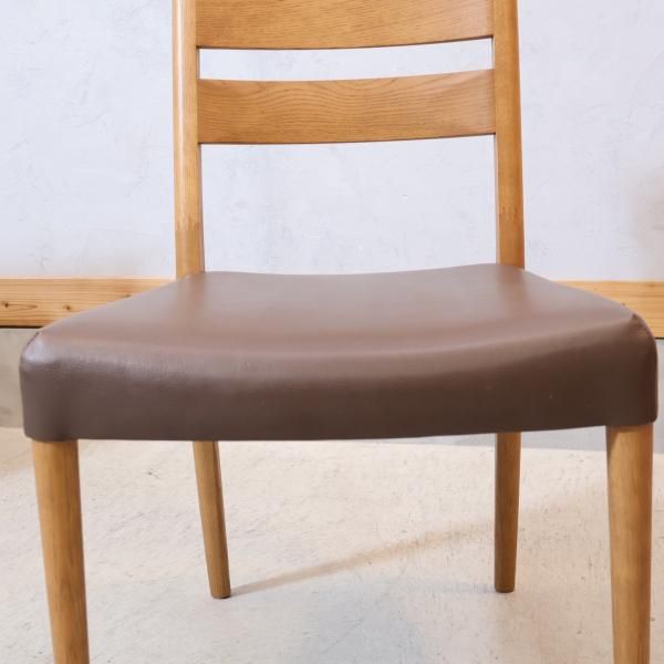 karimoku(カリモク家具)のCT6155 オーク材 ダイニングチェアー2 karimoku(カリモク家具)のCT6155 オーク材 ダイニングチェアー2