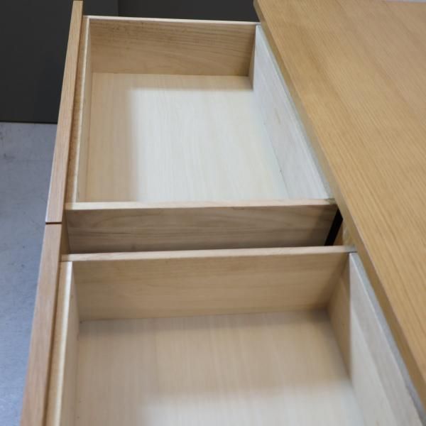 人気の無印良品(MUJI)のオーク材を使用したチェスト4段・幅120cm 人気の無印良品(MUJI)のオーク材を使用したチェスト4段・幅120cm