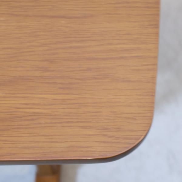 人気のkarimoku60(カリモク60+) カフェテーブル1200です。ソファ 人気のkarimoku60(カリモク60+) カフェテーブル1200です。ソファ