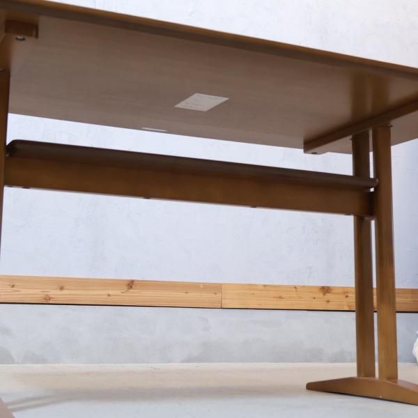 人気のkarimoku60(カリモク60+) カフェテーブル1200です。ソファ 人気のkarimoku60(カリモク60+) カフェテーブル1200です。ソファ