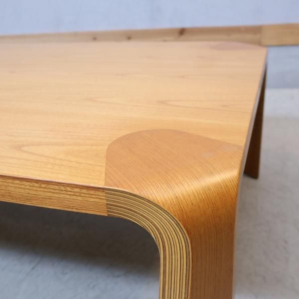 天童木工(TENDO)のロングセラー商品、乾三郎の座卓(板目) W121cm 天童木工(TENDO)のロングセラー商品、乾三郎の座卓(板目) W121cm