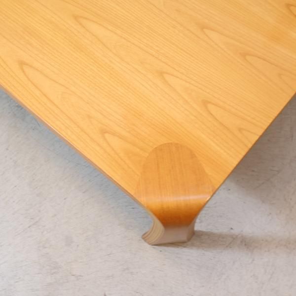天童木工(TENDO)のロングセラー商品、乾三郎の座卓(板目) W121cm 天童木工(TENDO)のロングセラー商品、乾三郎の座卓(板目) W121cm