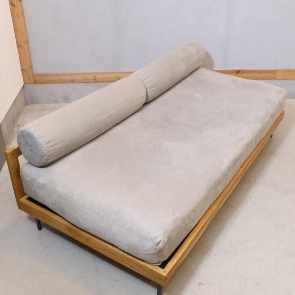 a.depeche(アデペシュ)のfath day sofa(ファス デイ ソファ)です a.depeche(アデペシュ)のfath day sofa(ファス デイ ソファ)です