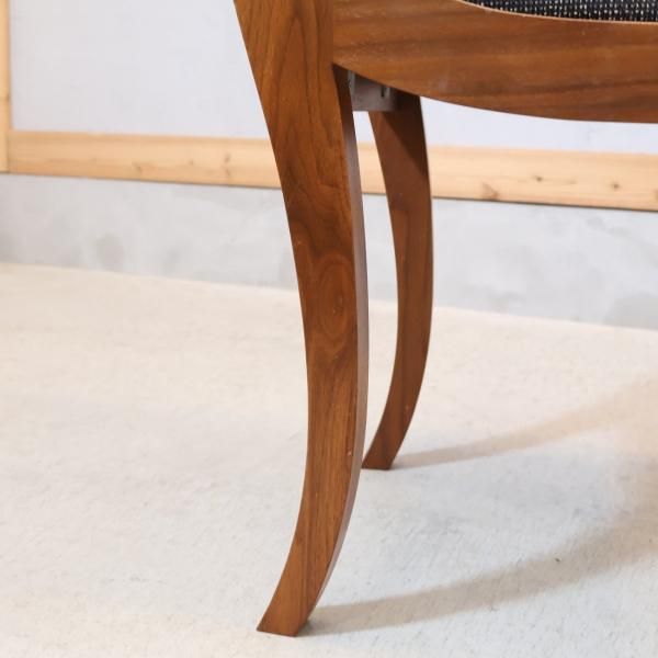 collabore(コラボレ)のCH-02 ダイニングチェア 2脚セットです。優美な