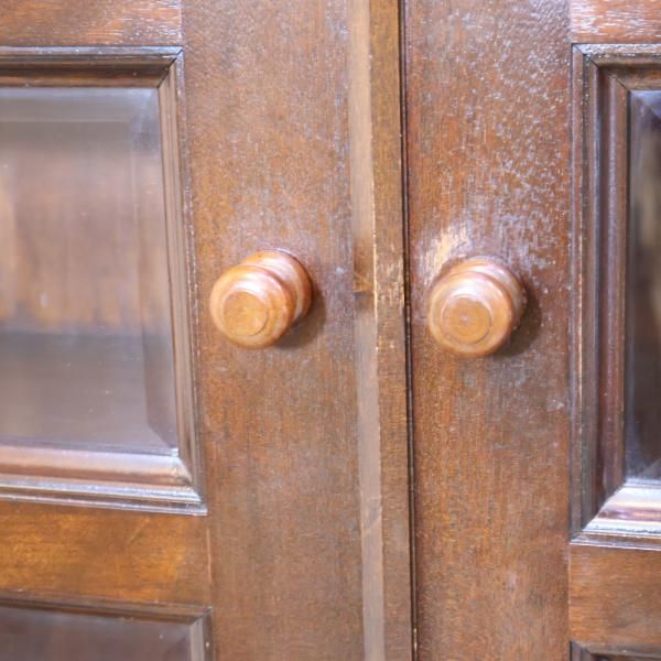 松本民芸家具のミズメザクラ無垢材を使用した重H型ボールフット