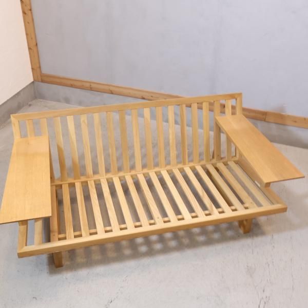 karimoku(カリモク)のWU4712 オーク材 2人掛けソファー。オーク