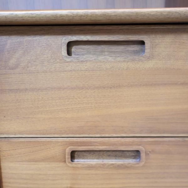 IDC OTSUKA 大塚家具 フィル ウォールナット オープンシェルフ 収納 IDC OTSUKA(大塚家具)の木の素材感を楽しめるFill(フィル