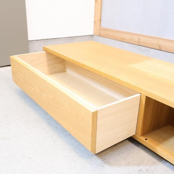 無印良品(MUJI)のオーク材 AVラックです！シンプルな薄型のTV