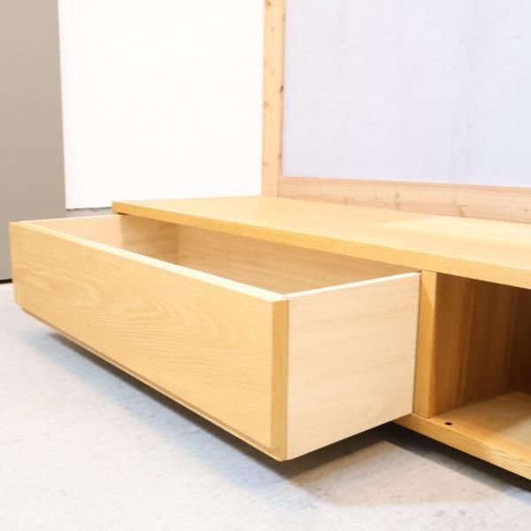 無印良品(MUJI)のオーク材 AVラックです！シンプルな薄型のTV