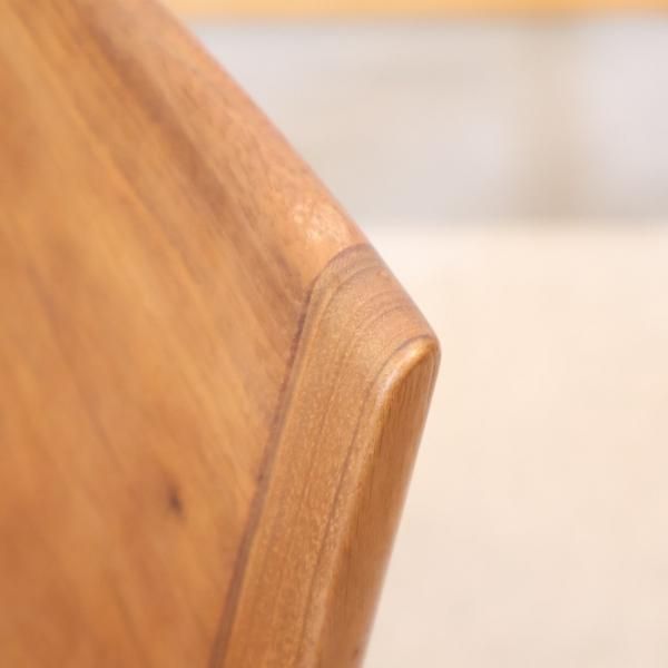 TIME&STYLE(タイムアンドスタイル)のVISION ウォールナット材×本