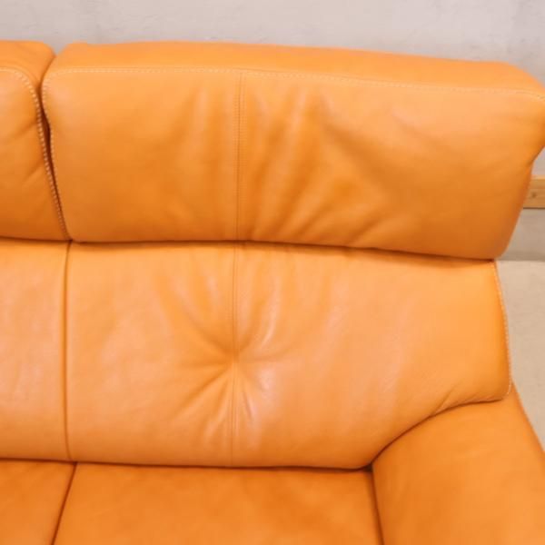 karimoku(カリモク家具)より本革を使用したZW73 3人掛けソファー