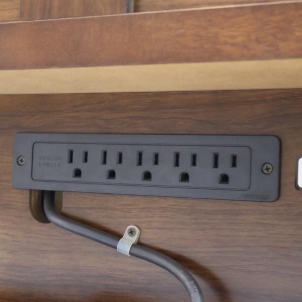 karimoku(カリモク家具)の人気シリーズCOLONIAL(コロニアル)のTV karimoku(カリモク家具)の人気シリーズCOLONIAL(コロニアル)のTV