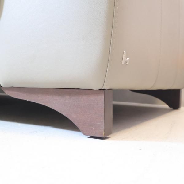 イタリア NICOLETTI(ニコレッティ)社のAriete(アリエテ) 総本革2人掛け