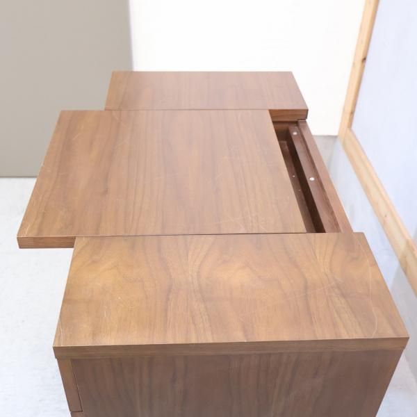 IDEE(イデー)のウォールナット e.a.u DRESSER(エアウドレッサー