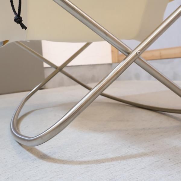 MoMAにも展示されている新居 猛デザインNY CHAIR X(ニーチェアー