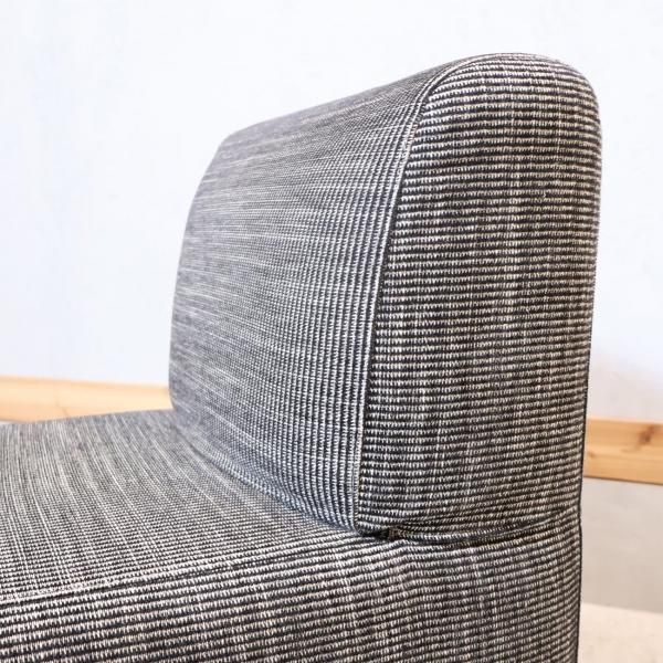 ACTUS(アクタス) OWN-F(オウン エフ) カウチソファー 。シンプルな