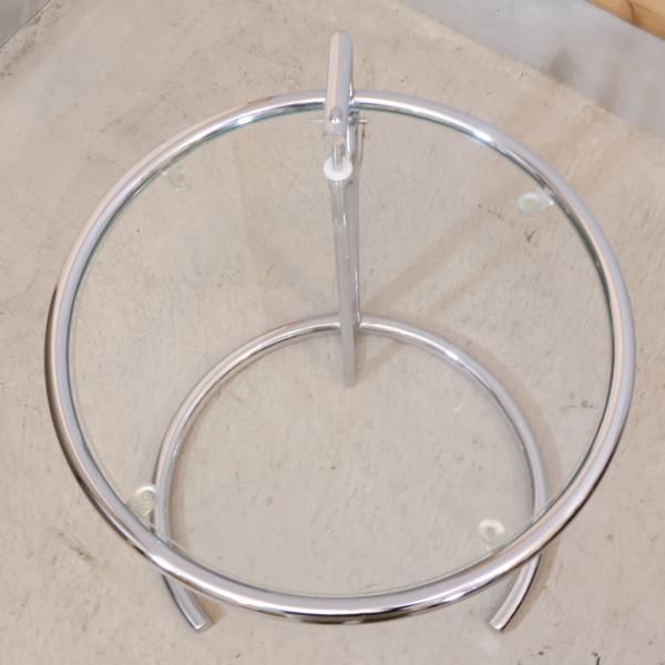 IDC OTSUKA(大塚家具)で取り扱われていたアイリーン・グレイ IDC OTSUKA(大塚家具)で取り扱われていたアイリーン・グレイ