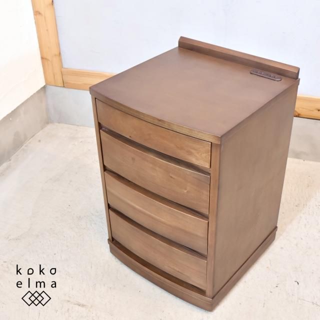 IDC大塚家具にて取り扱われていた、ビエンナ ナイトテーブルです IDC大塚家具にて取り扱われていた、ビエンナ ナイトテーブルです